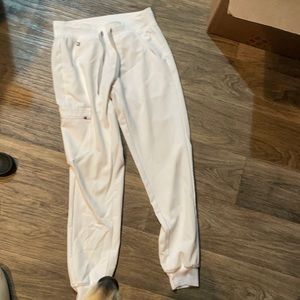 White Figs XS joggers and size Small top